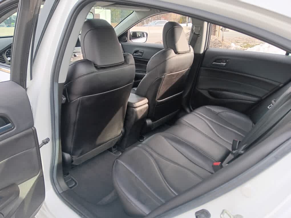 Vehicle view 14