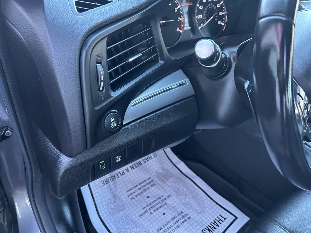 Vehicle view 8