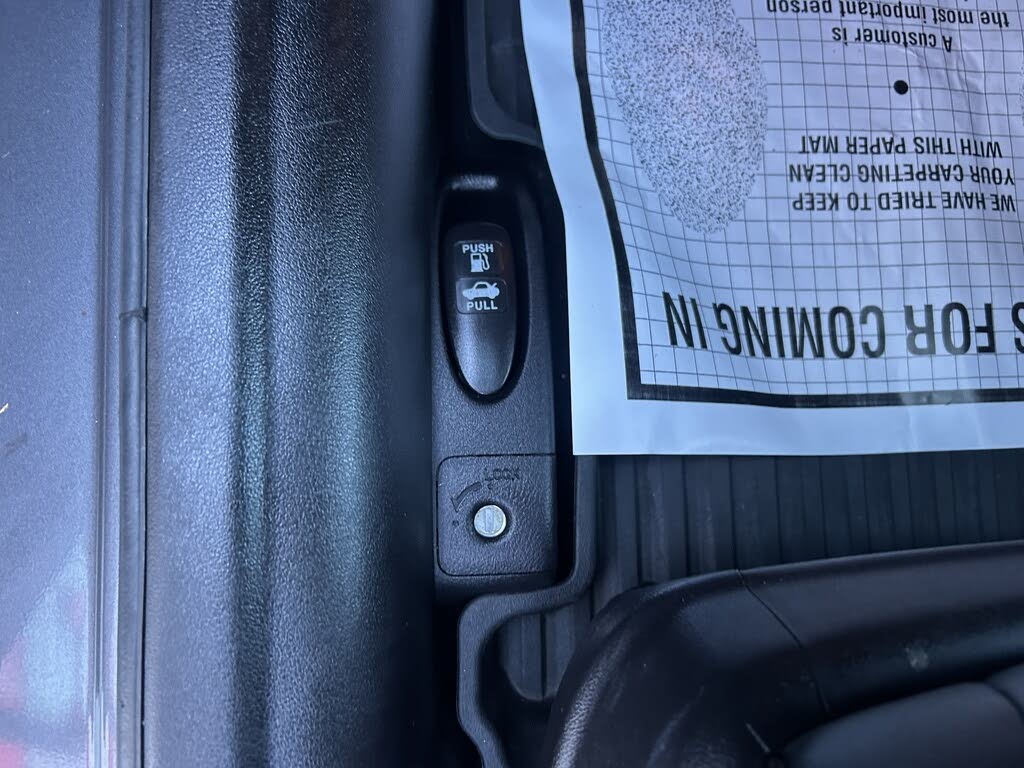 Vehicle view 9