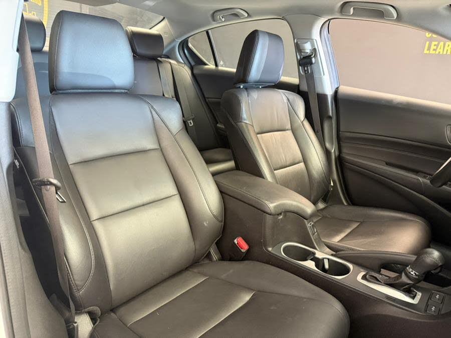 Vehicle view 13