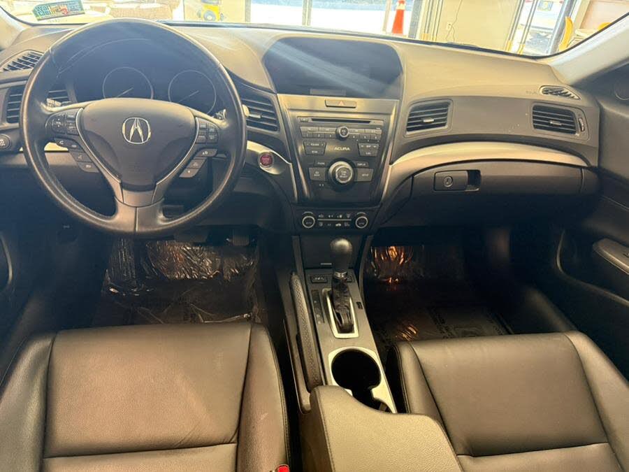Vehicle view 14