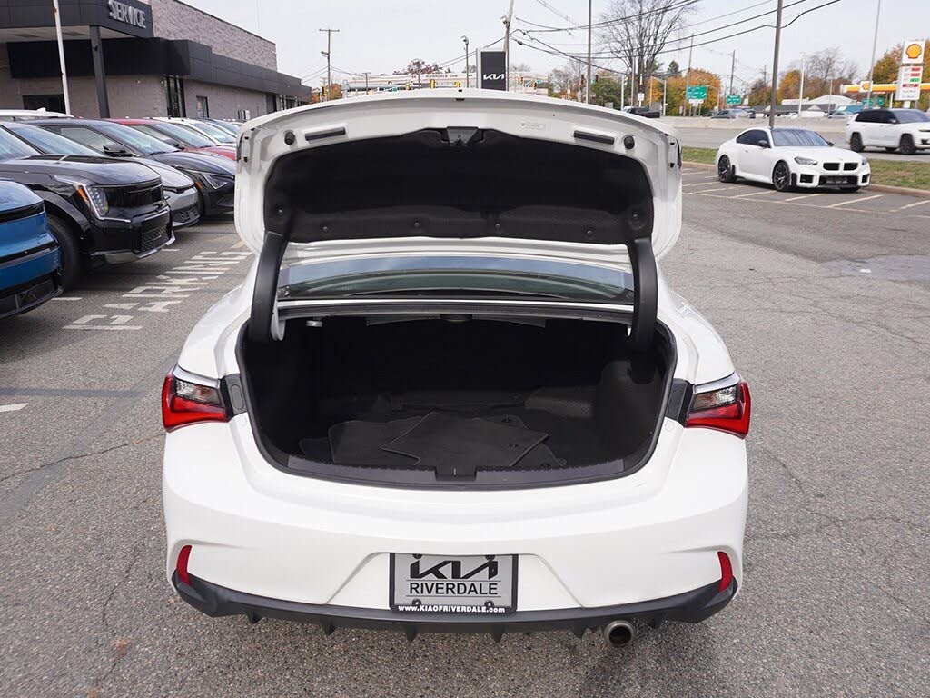 Vehicle view 18