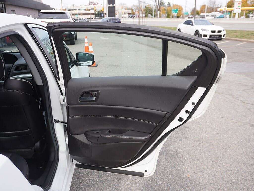 Vehicle view 25