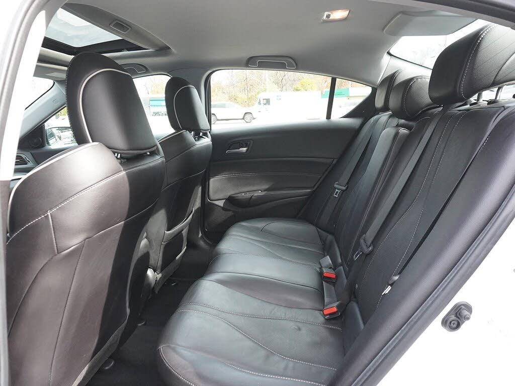 Vehicle view 34