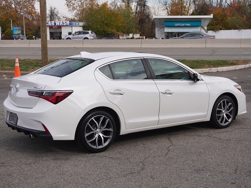 Vehicle view 9