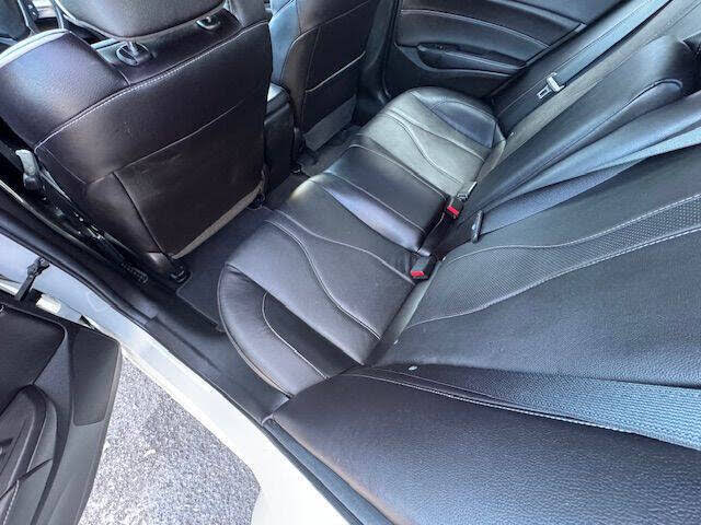 Vehicle view 12