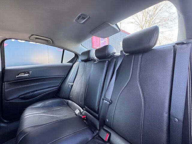 Vehicle view 13