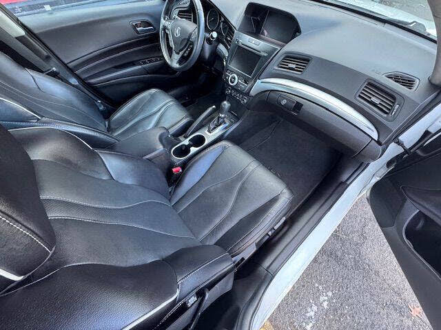 Vehicle view 16