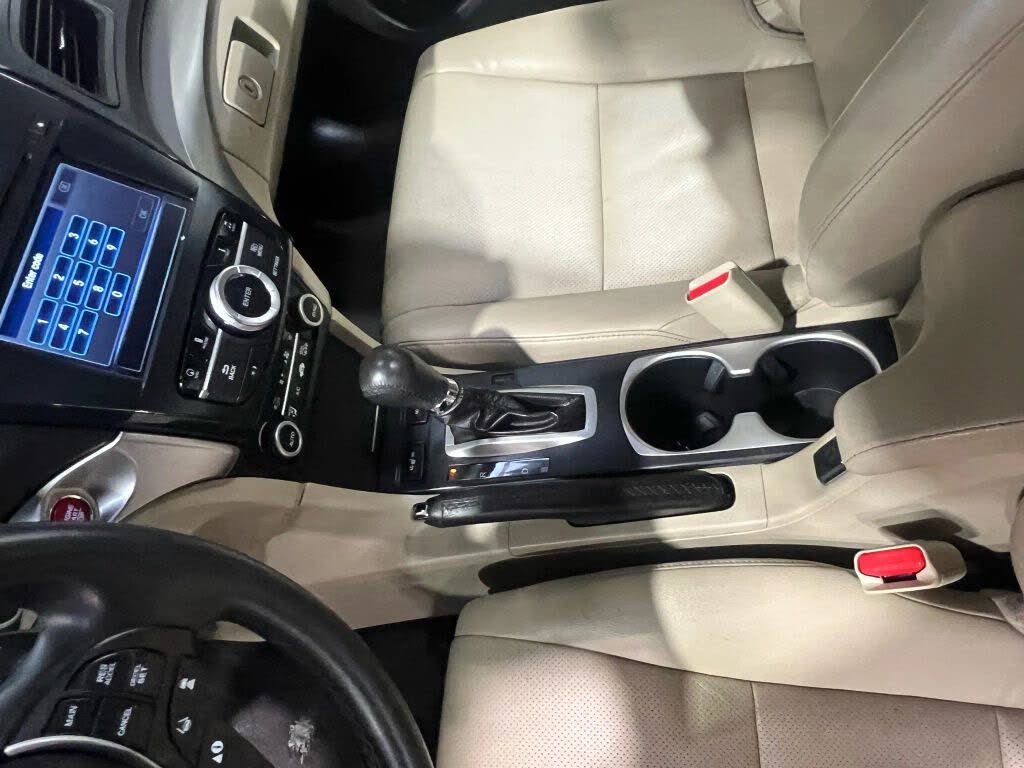 Vehicle view 23