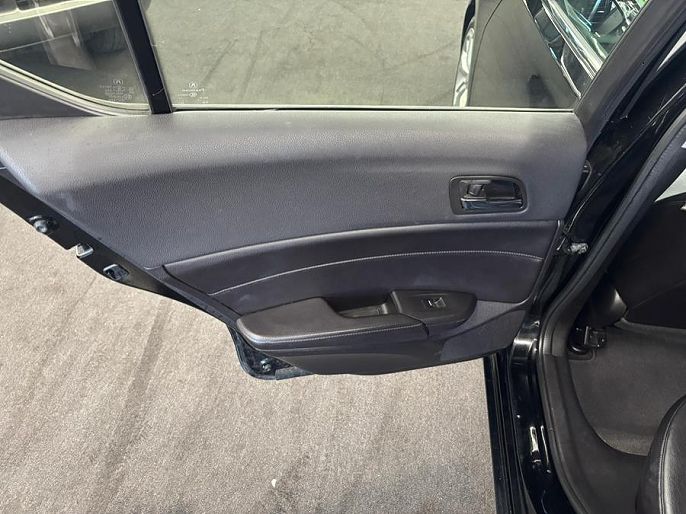 Vehicle view 27
