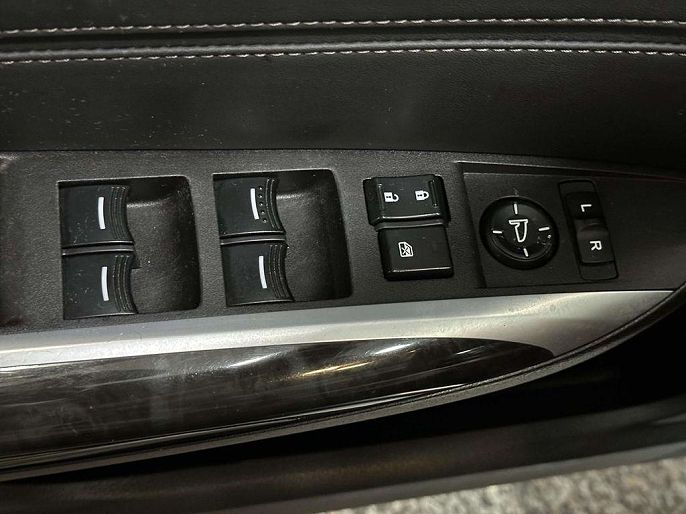 Vehicle view 17
