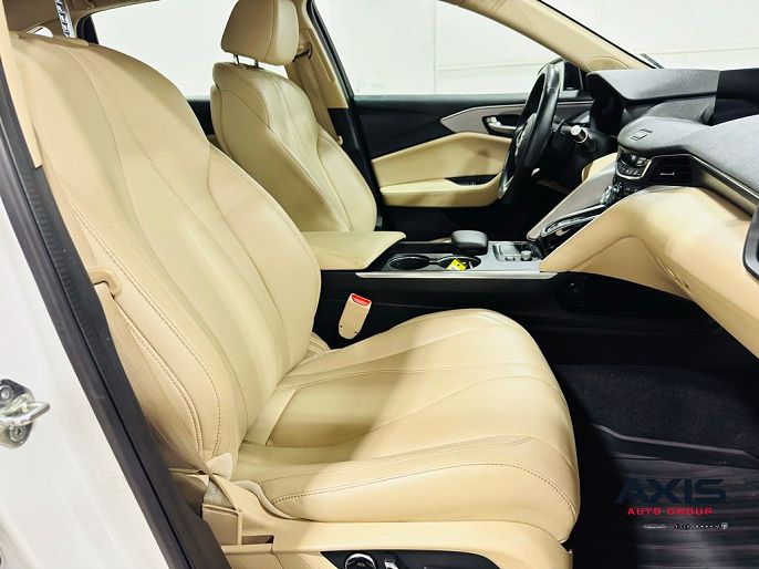 Vehicle view 29