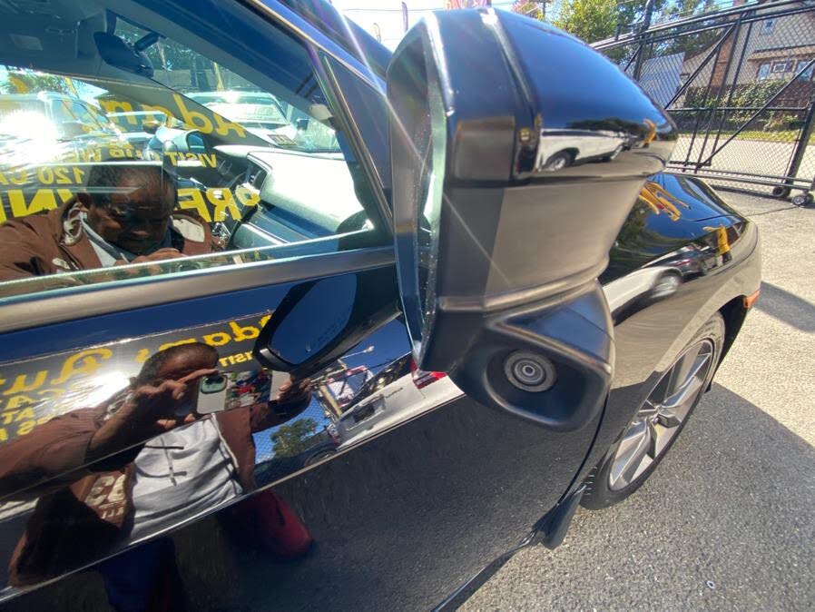 Vehicle view 14
