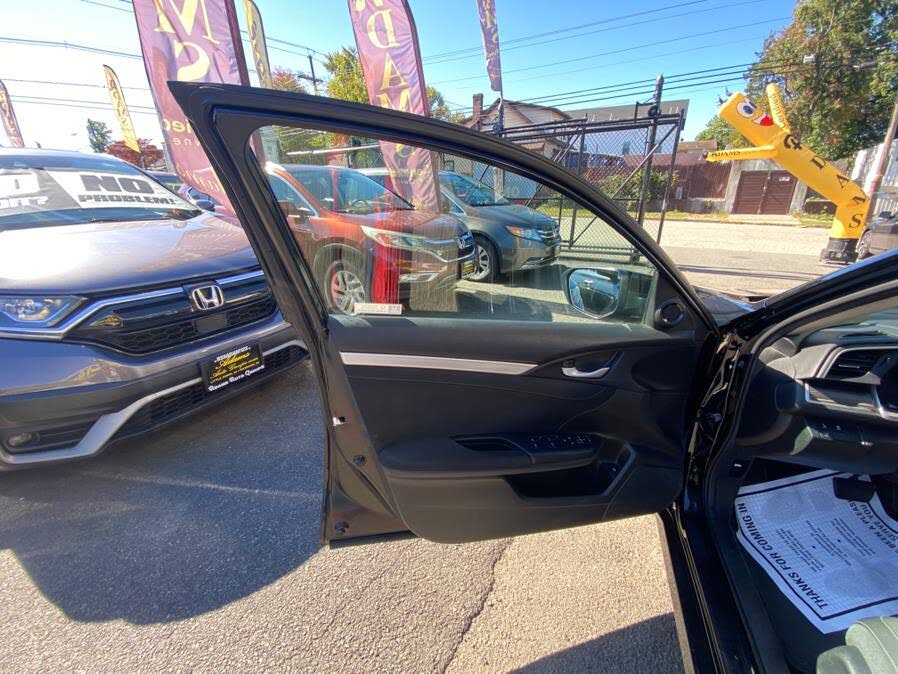 Vehicle view 15