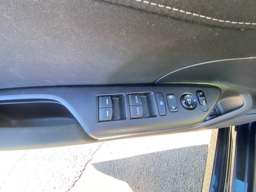Vehicle view 16