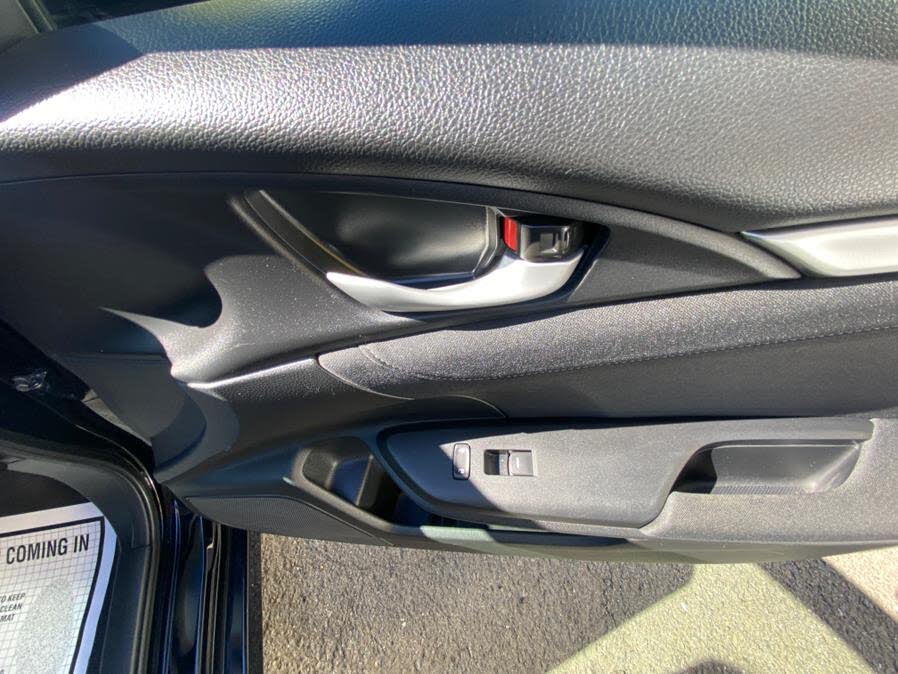 Vehicle view 37