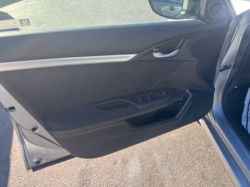 Vehicle view 25