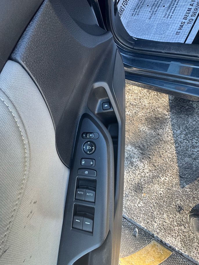 Vehicle view 17