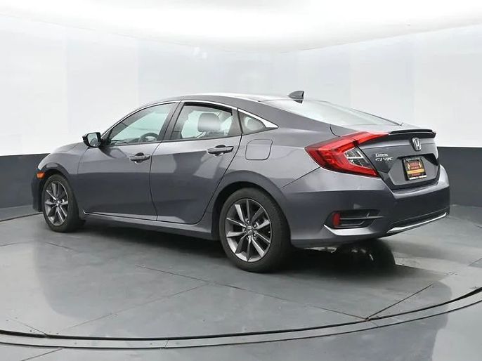Vehicle view 9