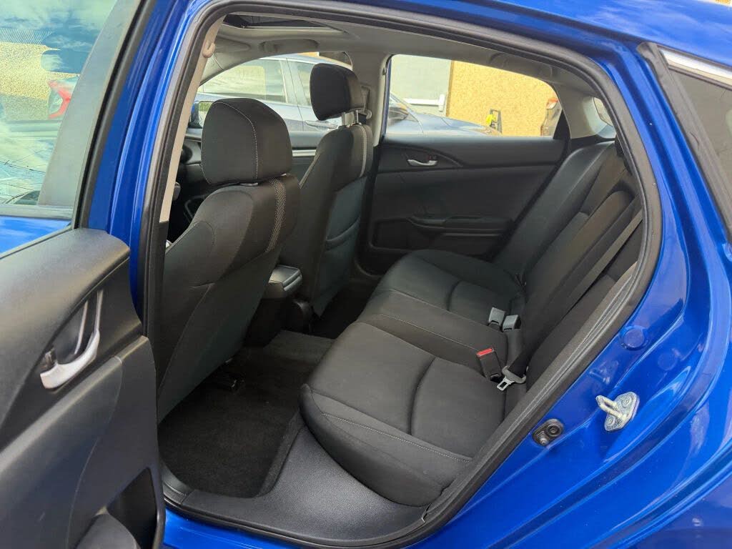 Vehicle view 29