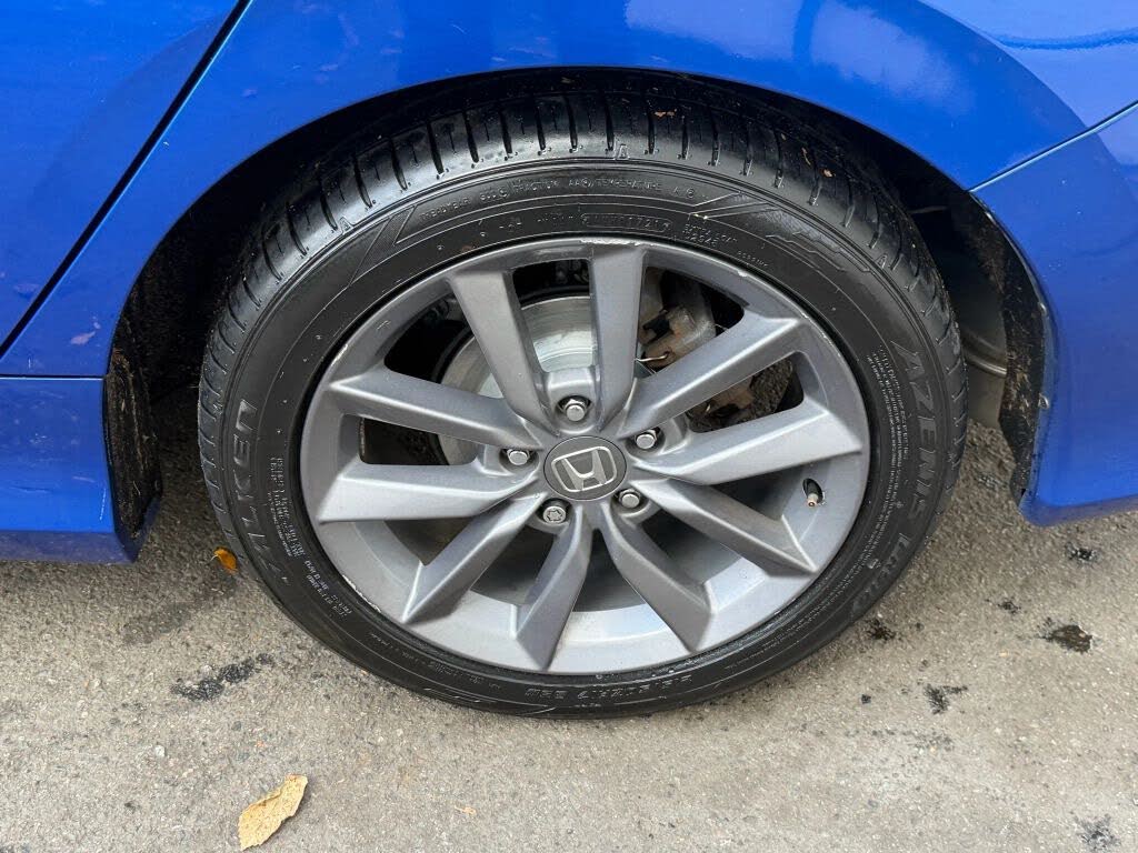 Vehicle view 9