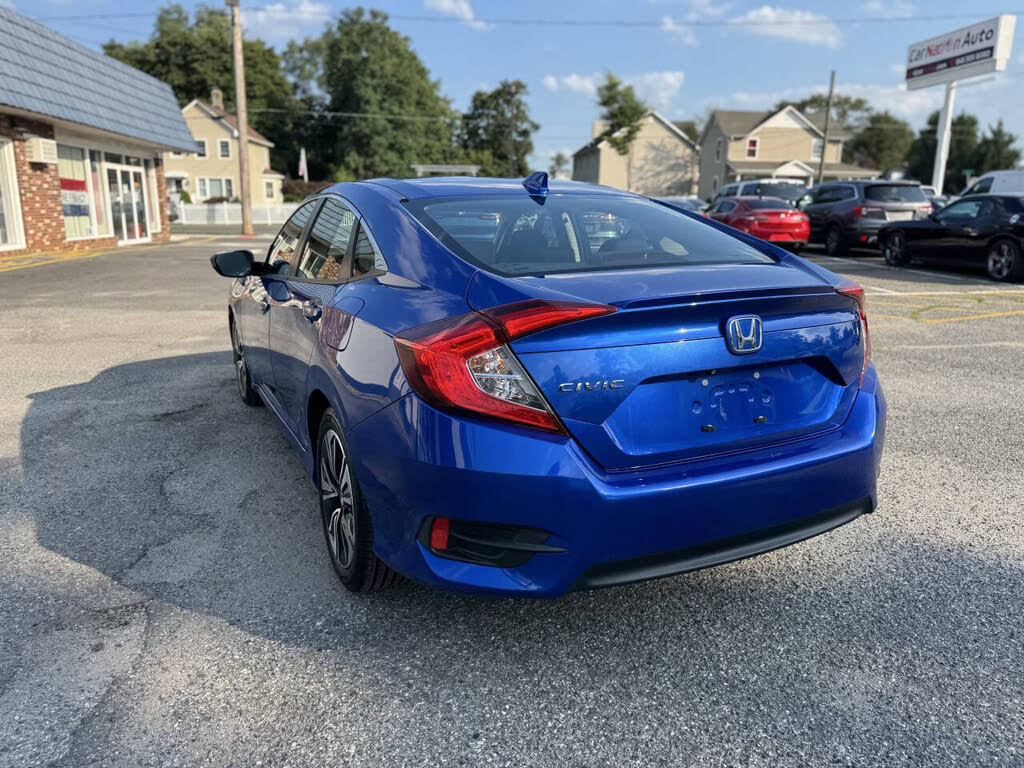 Vehicle view 11