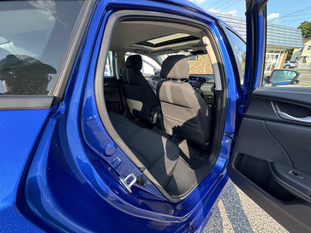 Vehicle view 27