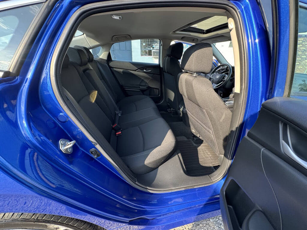 Vehicle view 29