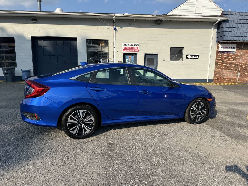 Vehicle view 7