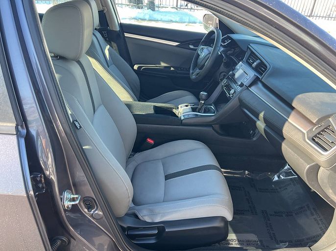 Vehicle view 17