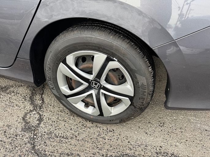 Vehicle view 7