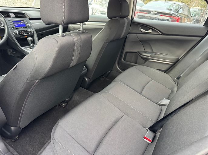 Vehicle view 8