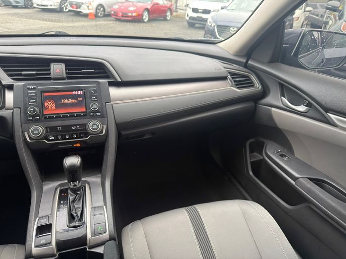 Vehicle view 18