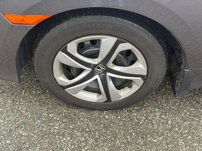 Vehicle view 35