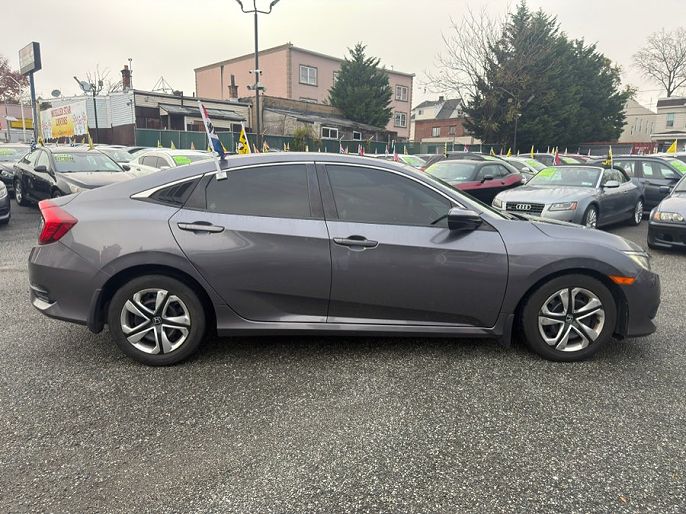 Vehicle view 9