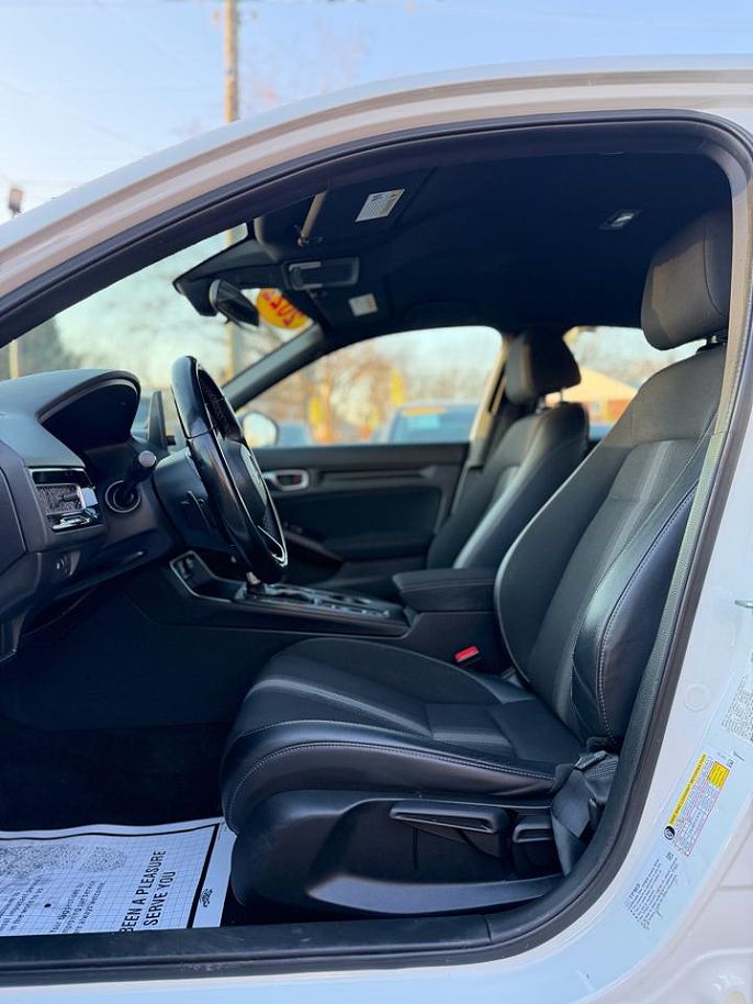 Vehicle view 8