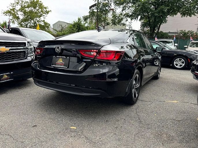 Vehicle view 7