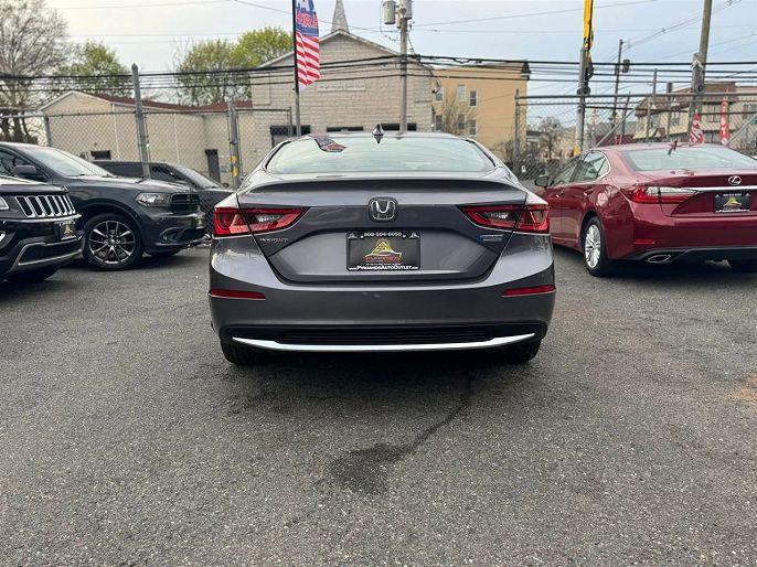 Vehicle view 8