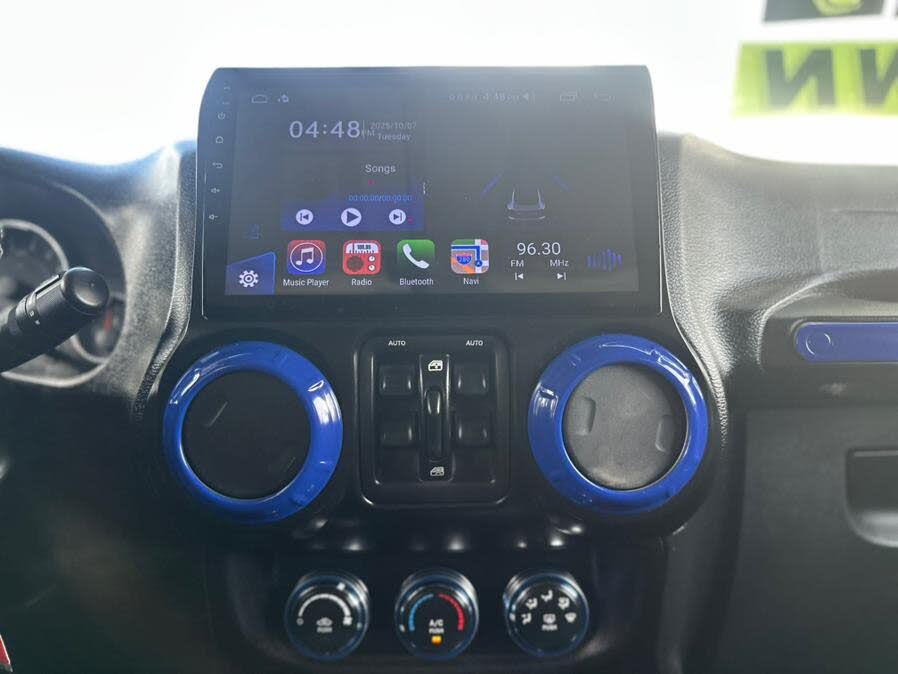 Vehicle view 19