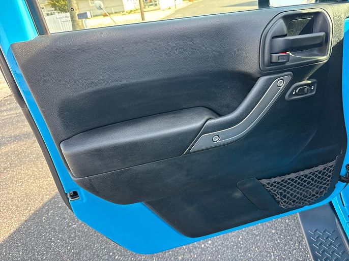 Vehicle view 14