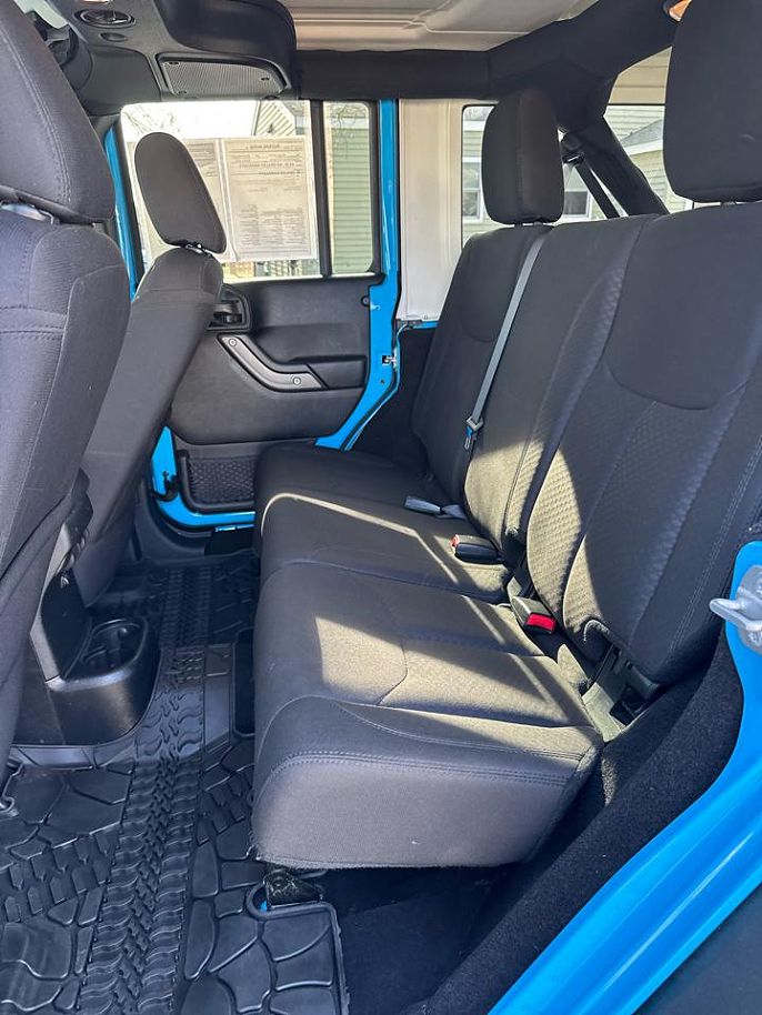 Vehicle view 16