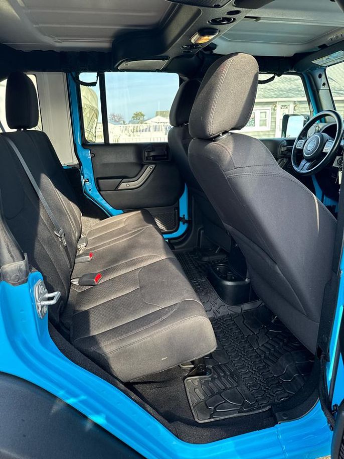 Vehicle view 19
