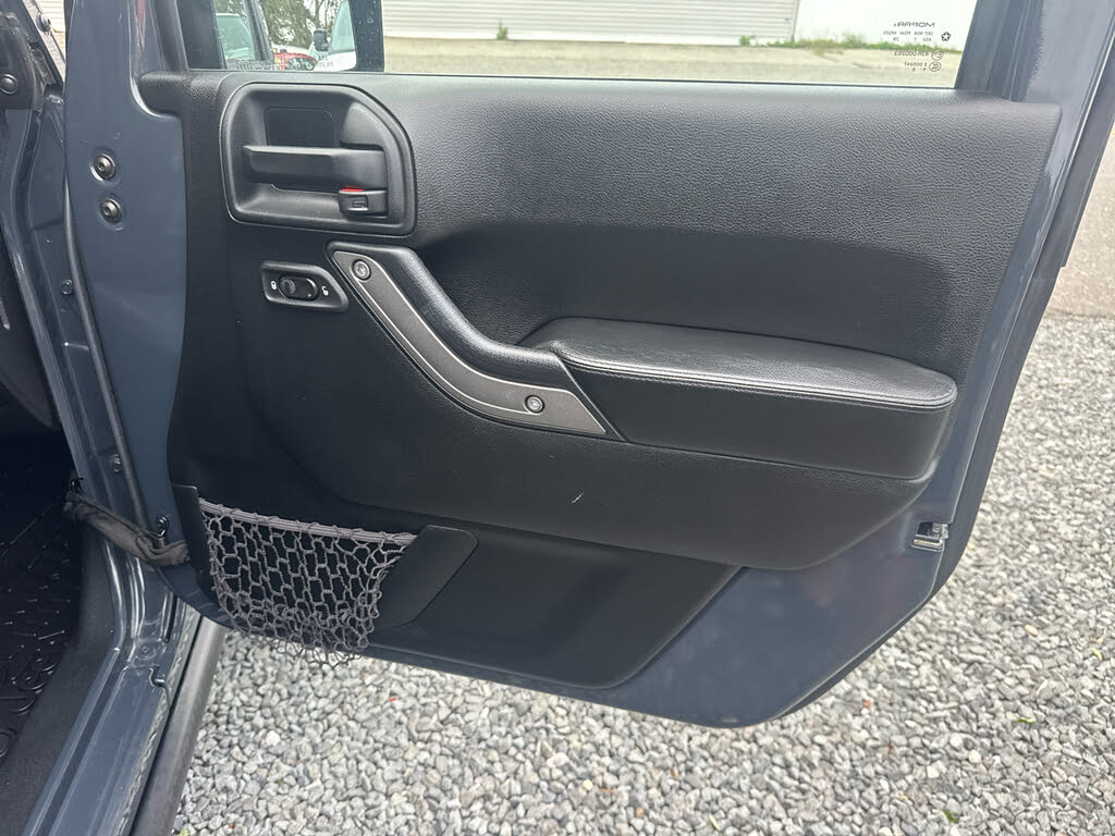 Vehicle view 28