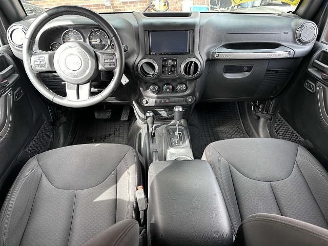 Vehicle view 17