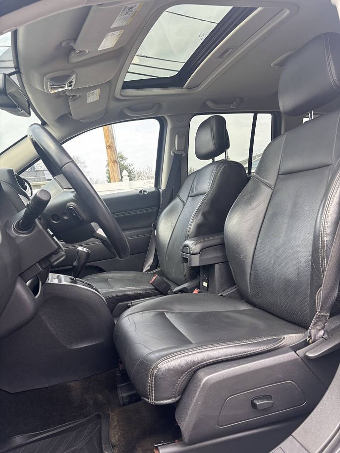 Vehicle view 27