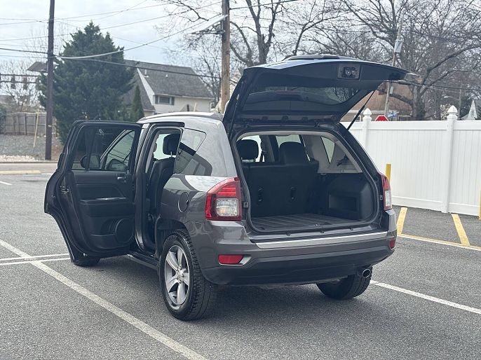 Vehicle view 37