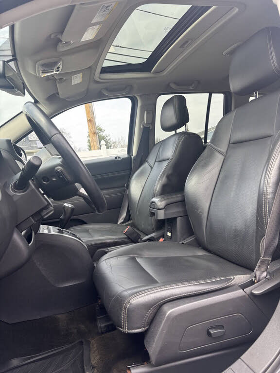 Vehicle view 8