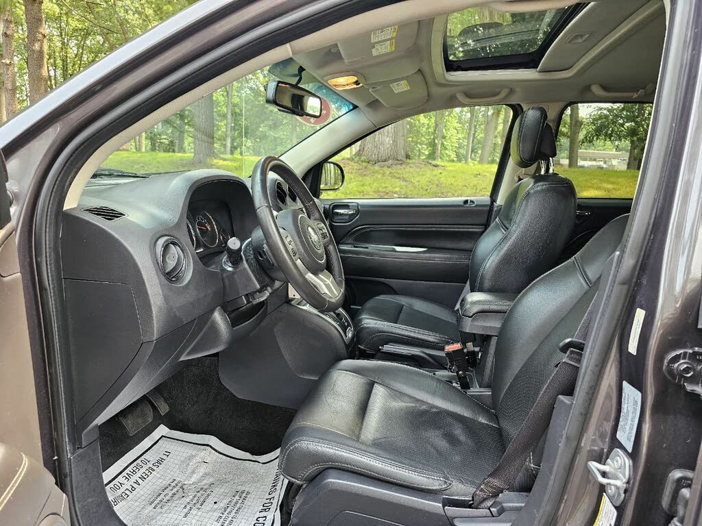 Vehicle view 13