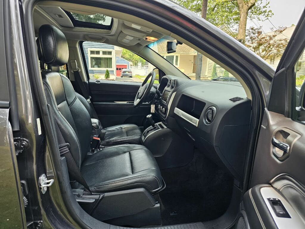 Vehicle view 16