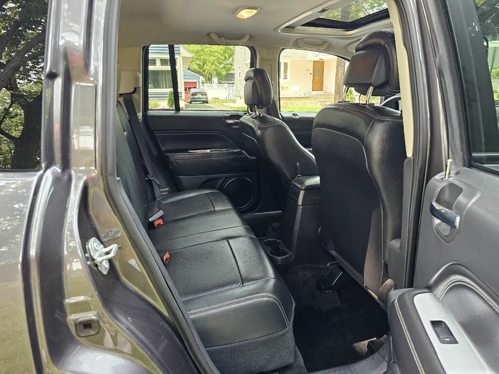 Vehicle view 17